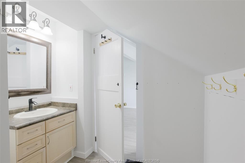 1453 Marentette Unit# Upper, Windsor, Ontario  N8X 4E2 - Photo 14 - 26016659