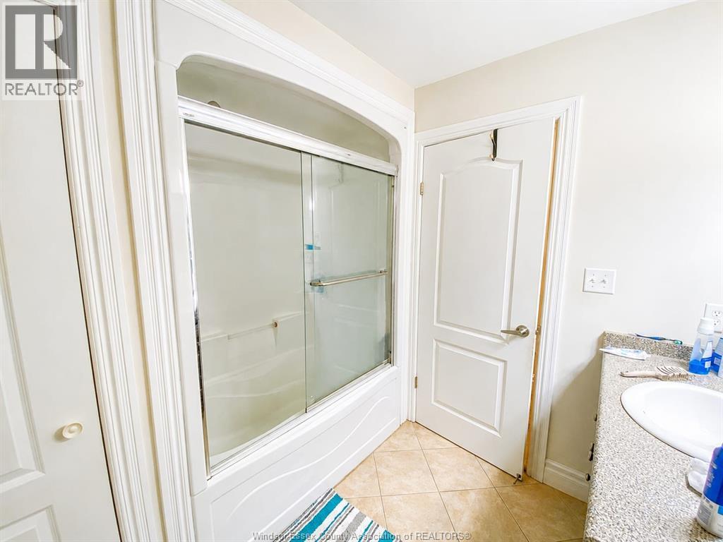 4518 Helsinki Crescent, Windsor, Ontario  N9G 0A6 - Photo 7 - 26016644