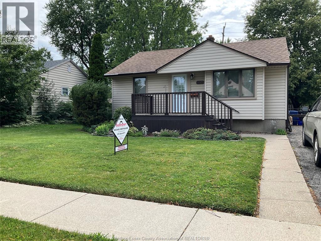 1937 Francois, Windsor, Ontario  N8W 4S9 - Photo 2 - 26016675