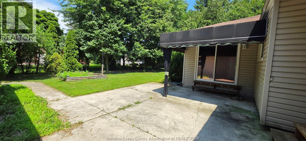 1050 Bartlet, Windsor, Ontario  N9G 1V4 - Photo 11 - 26016678