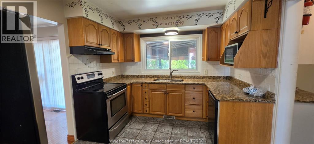 1050 Bartlet, Windsor, Ontario  N9G 1V4 - Photo 6 - 26016678