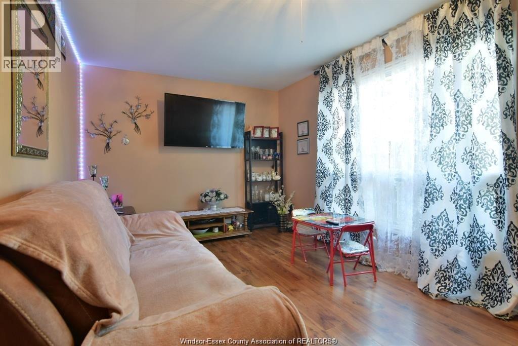 5468 Lassaline Avenue, Windsor, Ontario  N8T 1A9 - Photo 10 - 26016673