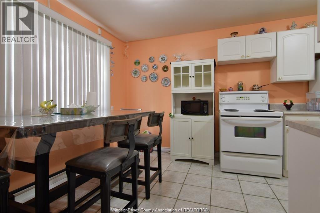 5468 Lassaline Avenue, Windsor, Ontario  N8T 1A9 - Photo 6 - 26016673