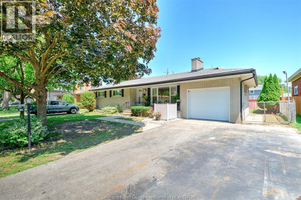328 Isack, Windsor, Ontario  N8S 3V8 - Photo 1 - 26016648