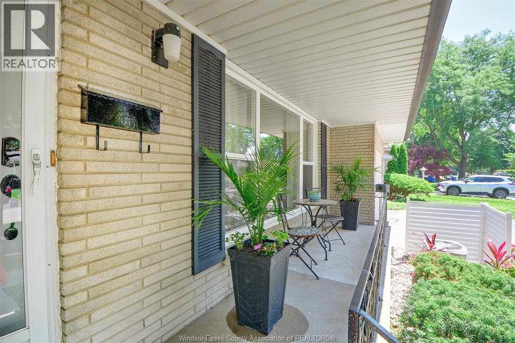 328 Isack, Windsor, Ontario  N8S 3V8 - Photo 3 - 26016648