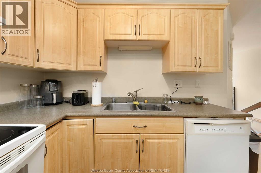 1132 Settlers, Windsor, Ontario  N9G 2W7 - Photo 6 - 26016693