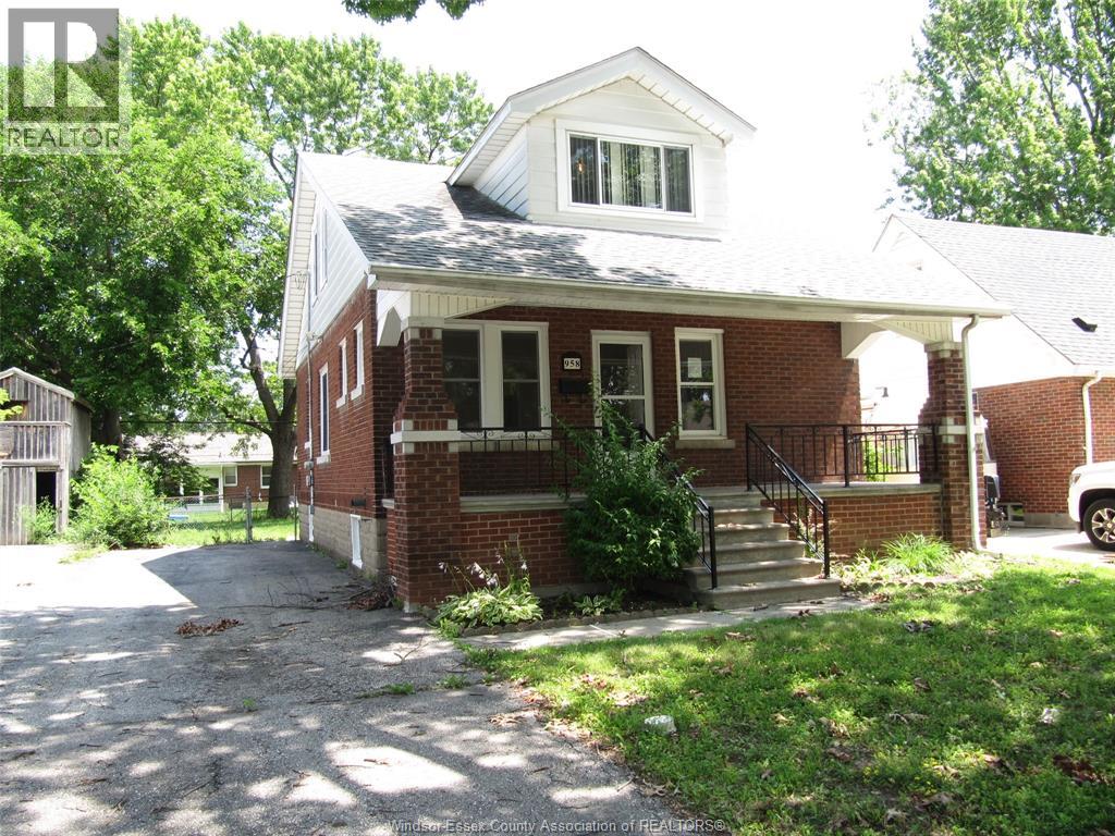 958 Edward, Windsor, Ontario  N8S 2Z8 - Photo 1 - 26016701
