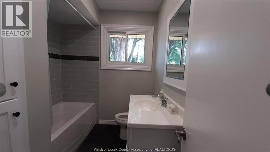 1568 Villa Maria Boulevard North Unit# Main, Windsor, Ontario  N9G 1W3 - Photo 10 - 26016729