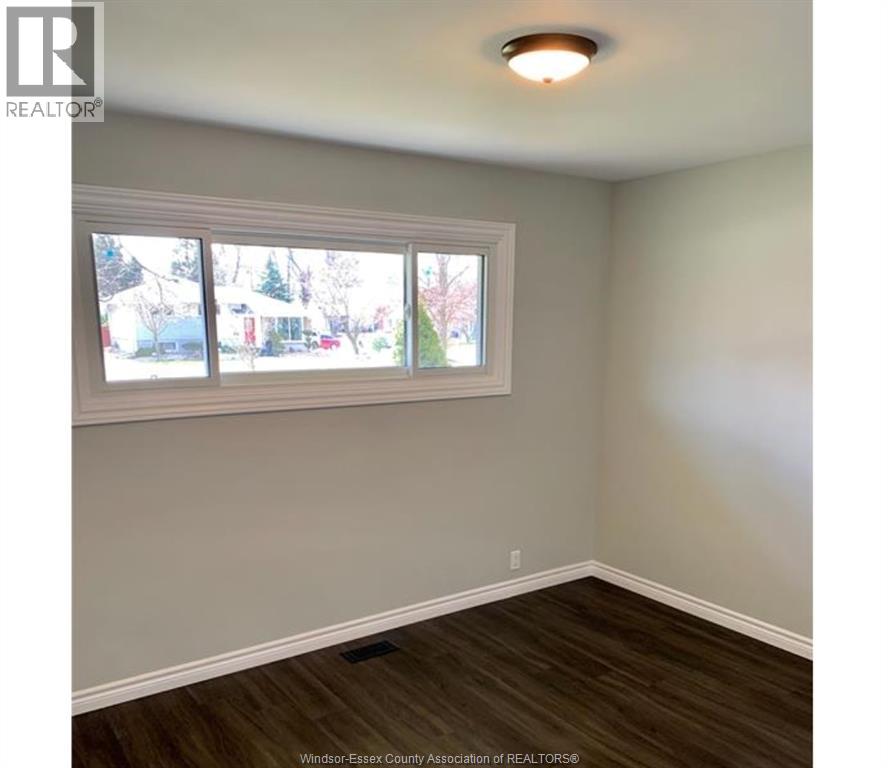 1568 Villa Maria Boulevard North Unit# Main, Windsor, Ontario  N9G 1W3 - Photo 9 - 26016729