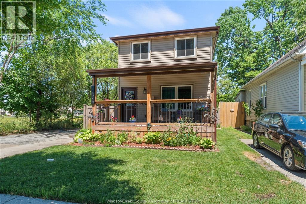 464 Oak, Windsor, Ontario  N9A 5E6 - Photo 2 - 26016753