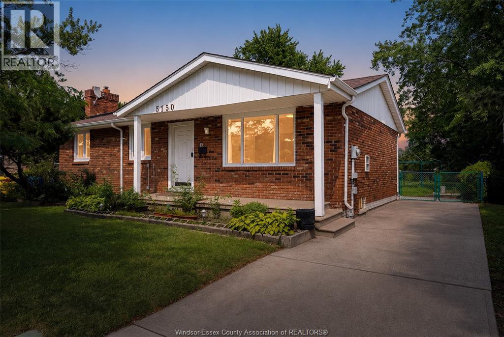 3150 FOREST GLADE, Windsor, Ontario