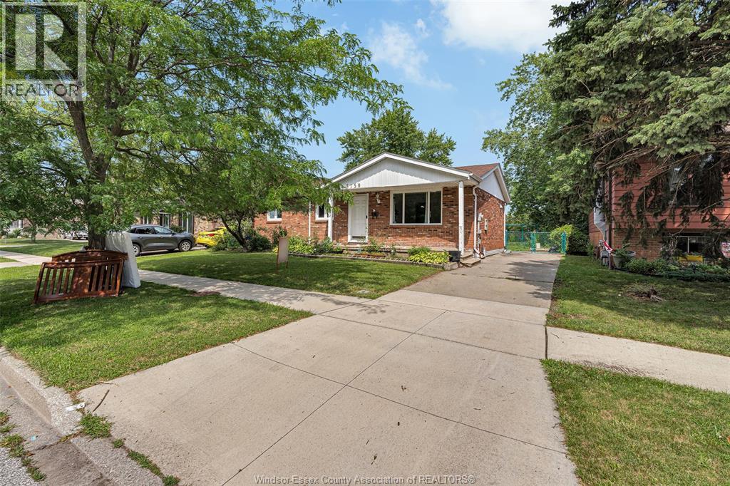 3150 Forest Glade, Windsor, Ontario  N8R 1Z2 - Photo 2 - 26016734