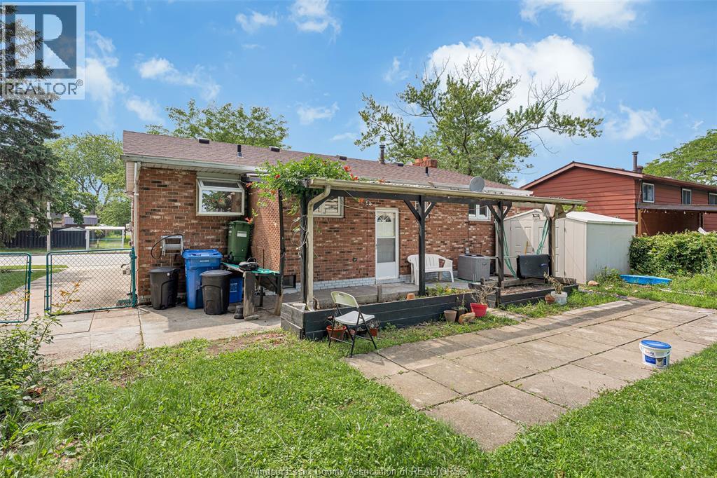 3150 Forest Glade, Windsor, Ontario  N8R 1Z2 - Photo 9 - 26016734