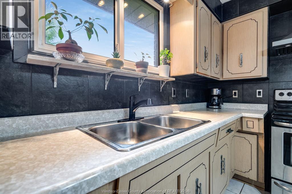 166 Kael Crescent, Harrow, Ontario  N0R 1G0 - Photo 13 - 26016621