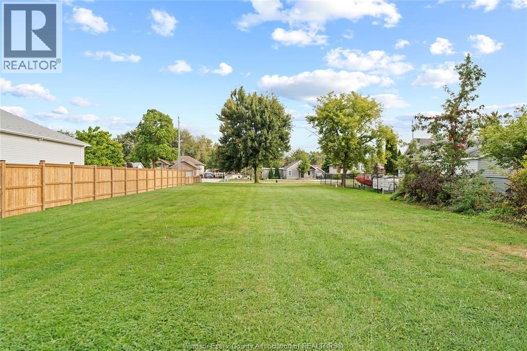333 Victoria Street, Essex, Ontario  N8M 1N6 - Photo 2 - 26016762