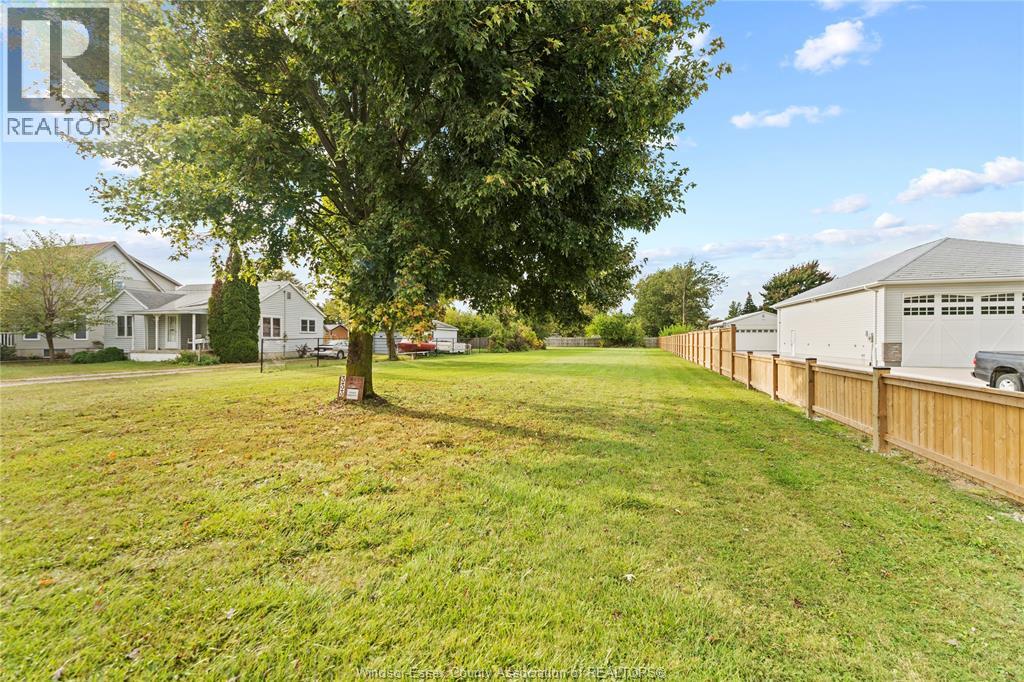 333 Victoria Street, Essex, Ontario  N8M 1N6 - Photo 3 - 26016762