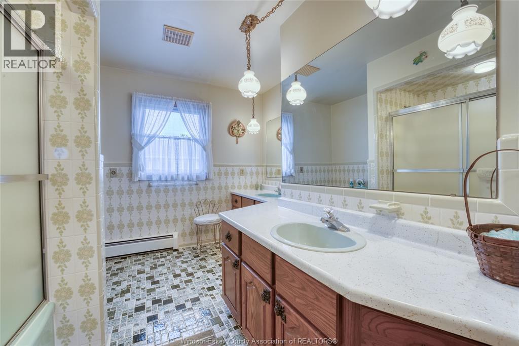 194 Riverside Road, Lakeshore, Ontario  N0R 1A0 - Photo 39 - 26016769