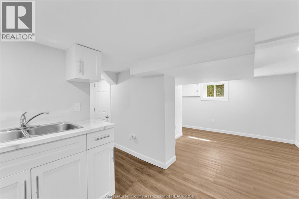 3298 College, Windsor, Ontario  N9C 1S6 - Photo 17 - 26016752