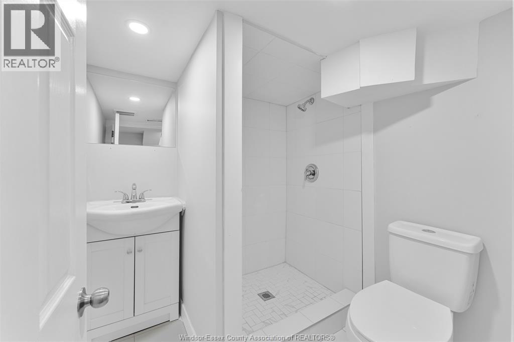 3298 College, Windsor, Ontario  N9C 1S6 - Photo 20 - 26016752