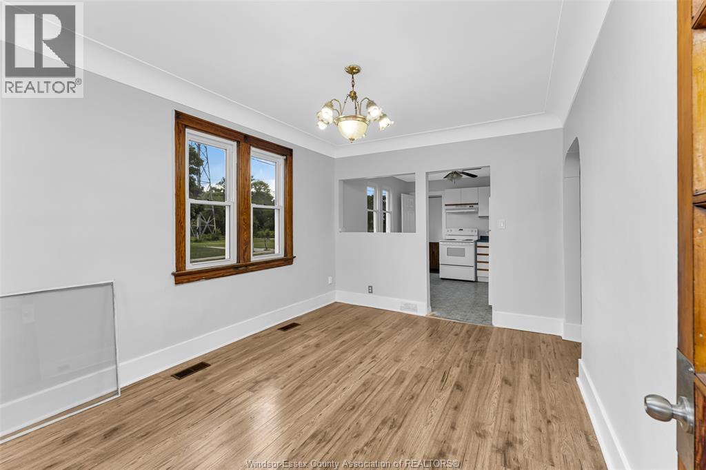 3298 College, Windsor, Ontario  N9C 1S6 - Photo 4 - 26016752