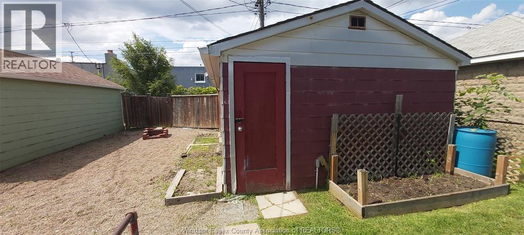 588 Irvine Avenue, Windsor, Ontario  N8X 2T2 - Photo 32 - 26016731