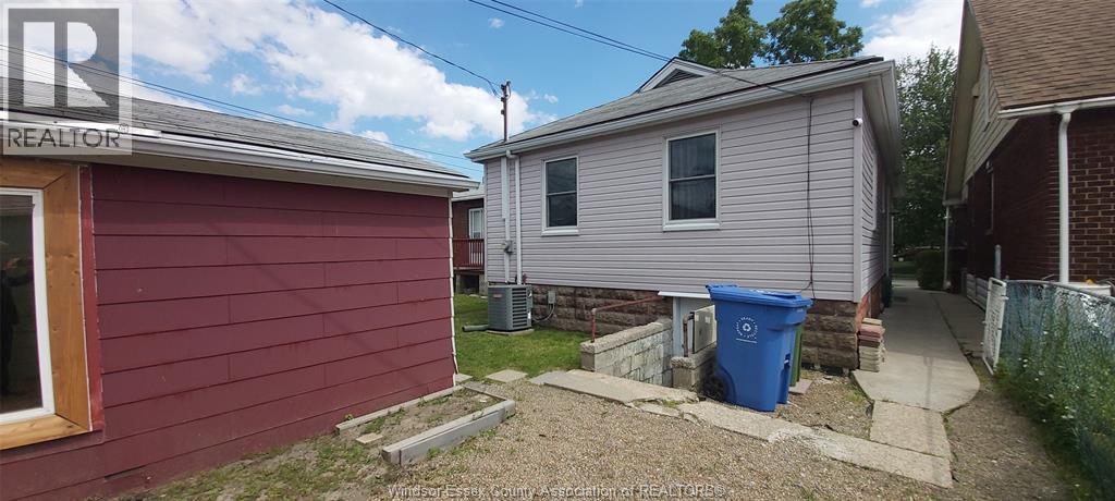 588 Irvine Avenue, Windsor, Ontario  N8X 2T2 - Photo 33 - 26016731