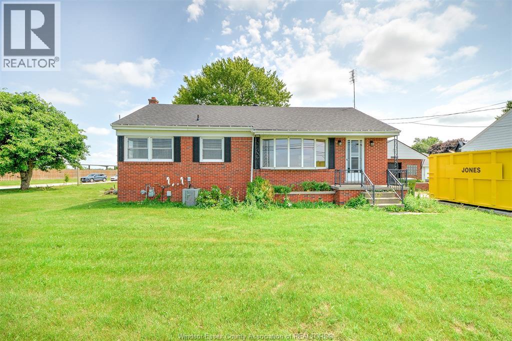 209 Sandwich Street North, Amherstburg, Ontario  N9V 2V4 - Photo 4 - 26016775