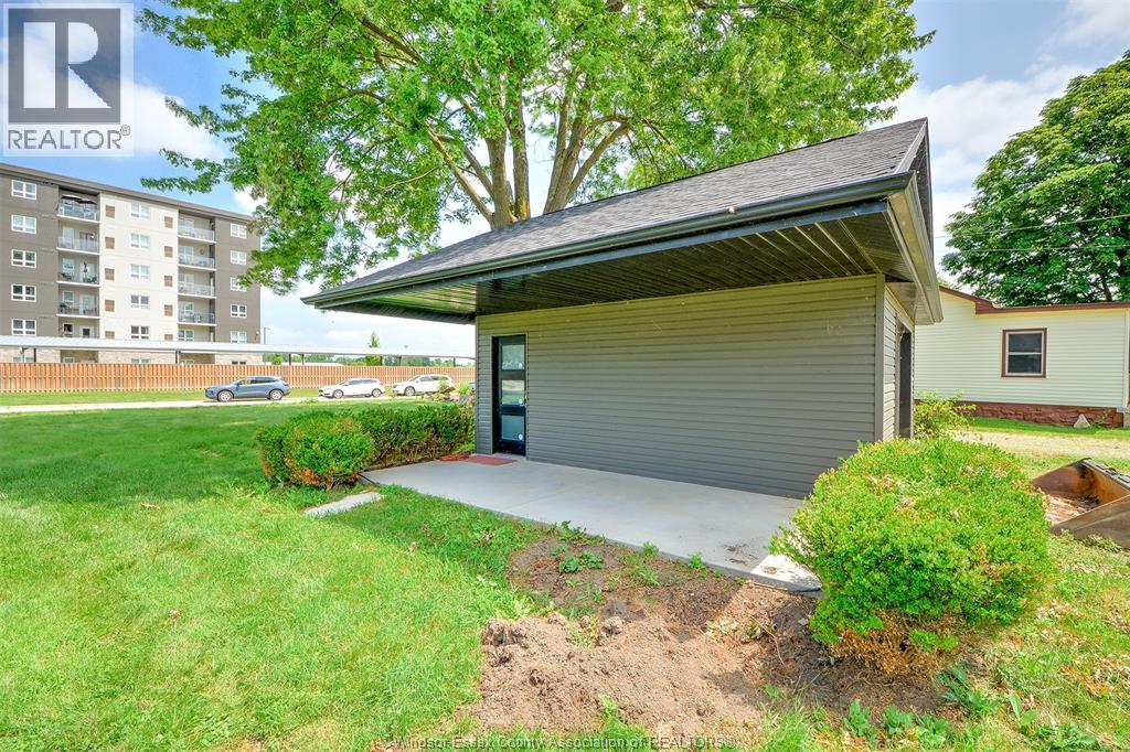 209 Sandwich Street North, Amherstburg, Ontario  N9V 2V4 - Photo 7 - 26016775