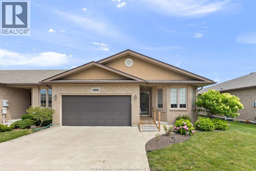 11096 STURGEON STREET, Windsor, Ontario