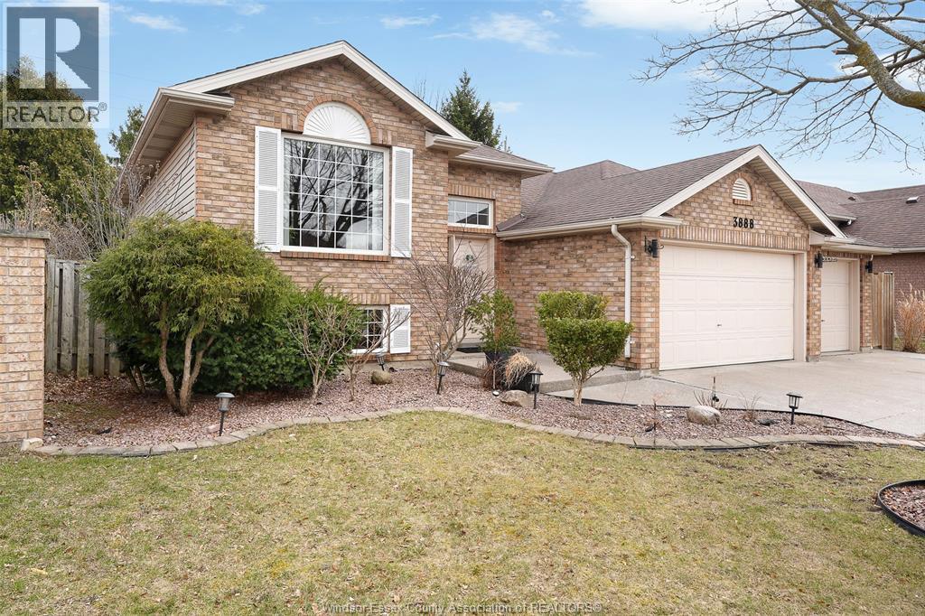 3888 Aristotle Crescent, Windsor, Ontario  N9G 2N9 - Photo 5 - 26016763
