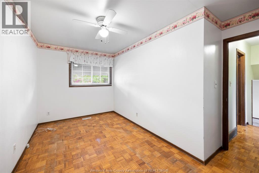 5649 Baldwin, Windsor, Ontario  N8T 1L7 - Photo 12 - 26016792