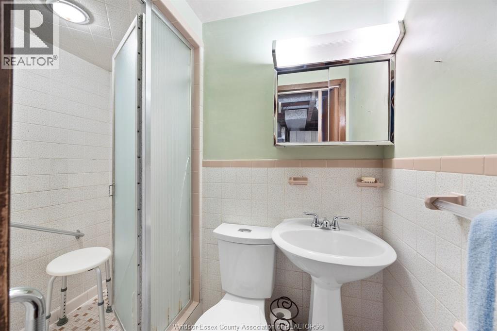 5649 Baldwin, Windsor, Ontario  N8T 1L7 - Photo 21 - 26016792