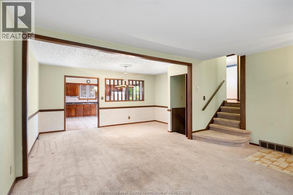 5649 Baldwin, Windsor, Ontario  N8T 1L7 - Photo 4 - 26016792