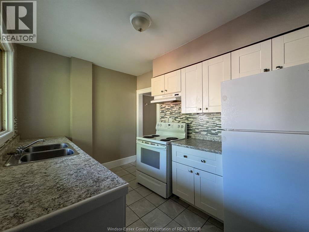 3458 Harris, Windsor, Ontario  N9C 1N5 - Photo 7 - 26016807