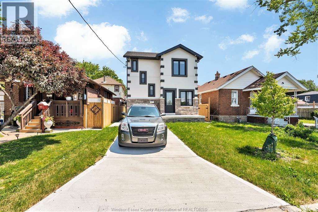 1156 WELLINGTON, Windsor, Ontario