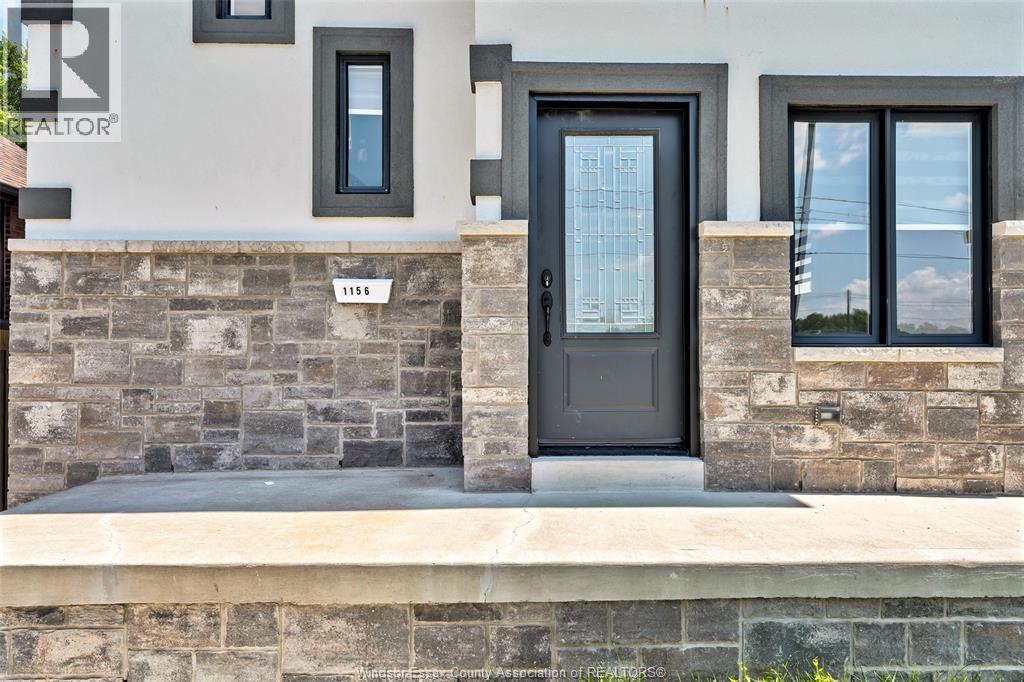1156 Wellington, Windsor, Ontario  N9A 5K1 - Photo 3 - 26016838