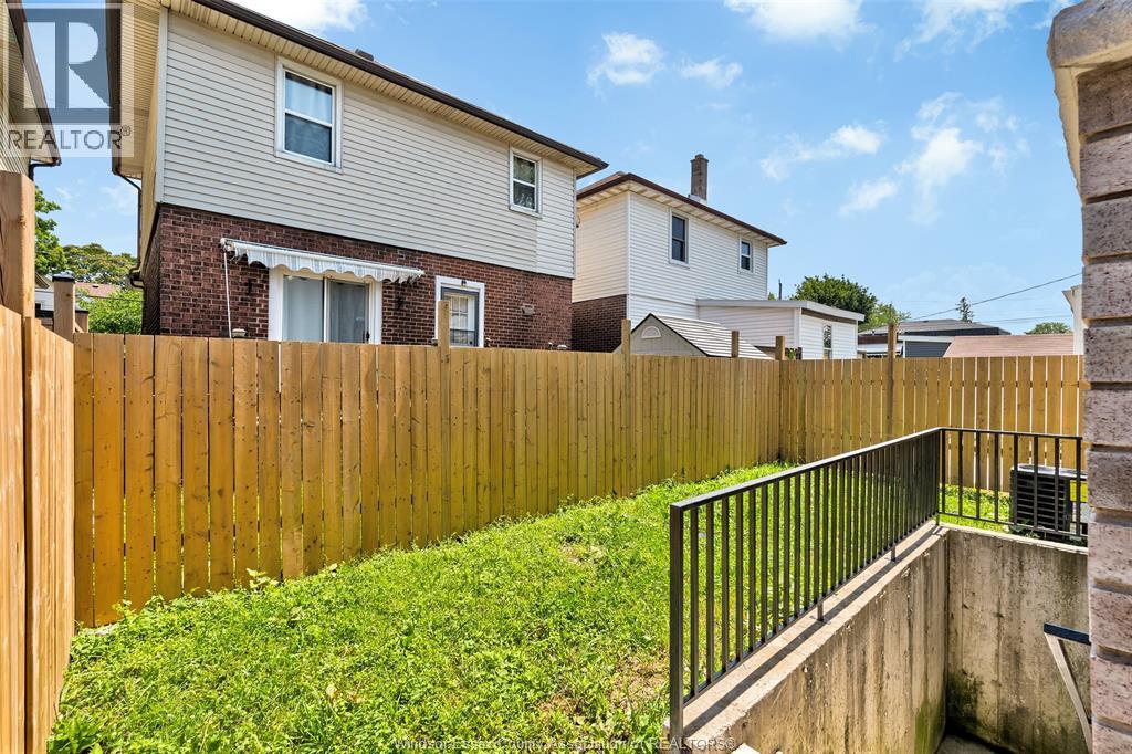 1156 Wellington, Windsor, Ontario  N9A 5K1 - Photo 4 - 26016838