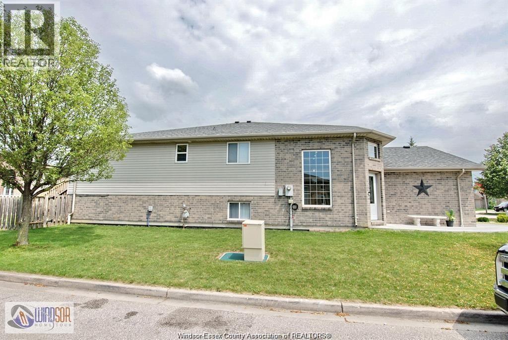 1526 Highnoon Drive, Windsor, Ontario  N9G 3B6 - Photo 3 - 26016737