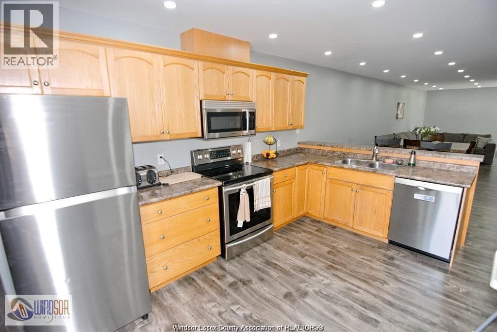 1526 Highnoon Drive, Windsor, Ontario  N9G 3B6 - Photo 9 - 26016737