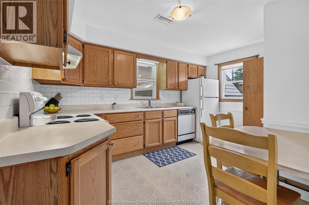 2468 Mark, Windsor, Ontario  N9E 2W3 - Photo 13 - 26016855