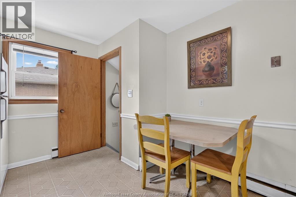 2468 Mark, Windsor, Ontario  N9E 2W3 - Photo 16 - 26016855