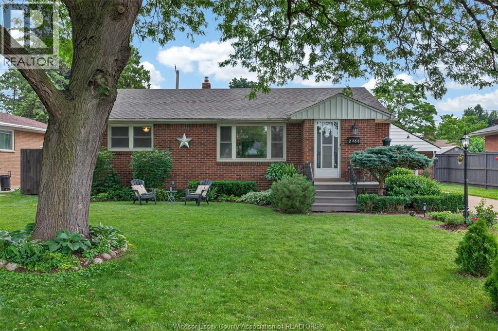2468 Mark, Windsor, Ontario  N9E 2W3 - Photo 2 - 26016855