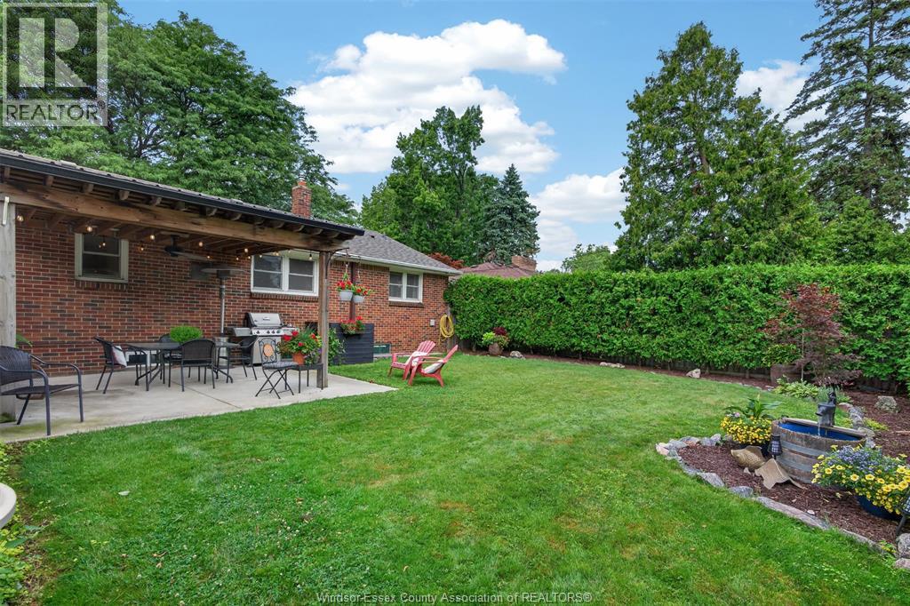 2468 Mark, Windsor, Ontario  N9E 2W3 - Photo 41 - 26016855