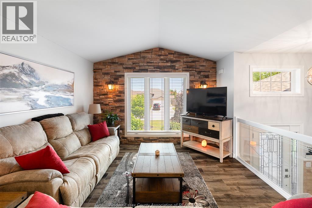 1040 King Louis Street, Lakeshore, Ontario  N0R 1A0 - Photo 4 - 26016686
