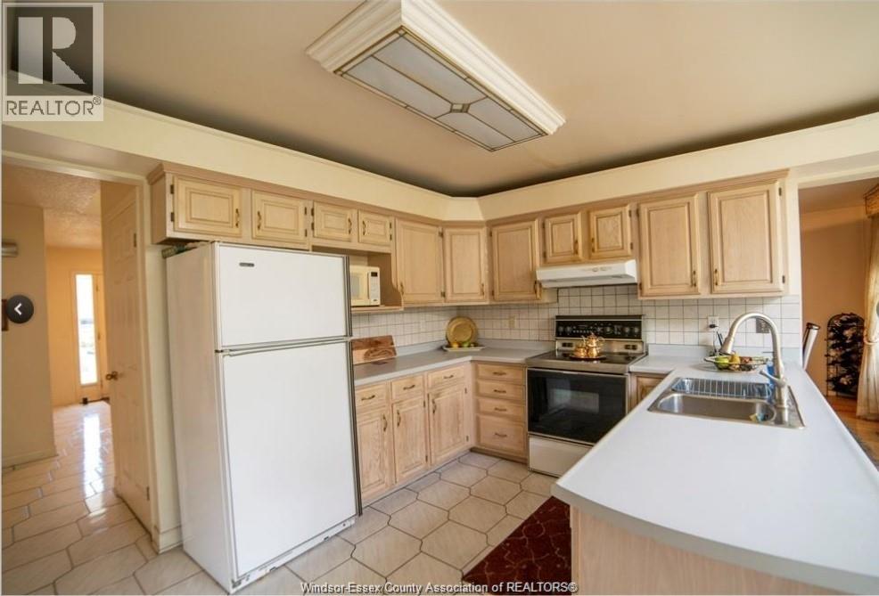 478 Flora, Windsor, Ontario  N8P 1G4 - Photo 5 - 26016745