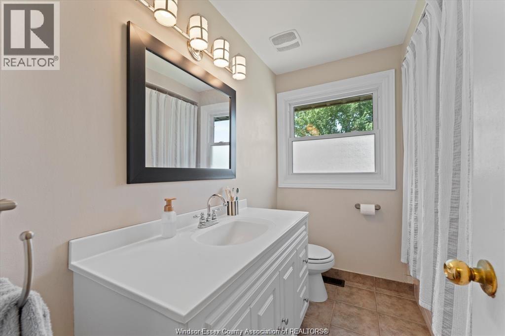 3285 Rosebriar Road, Windsor, Ontario  N8R 1Y2 - Photo 18 - 26016870