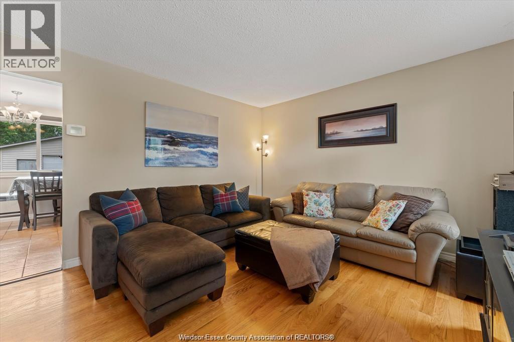 3285 Rosebriar Road, Windsor, Ontario  N8R 1Y2 - Photo 3 - 26016870