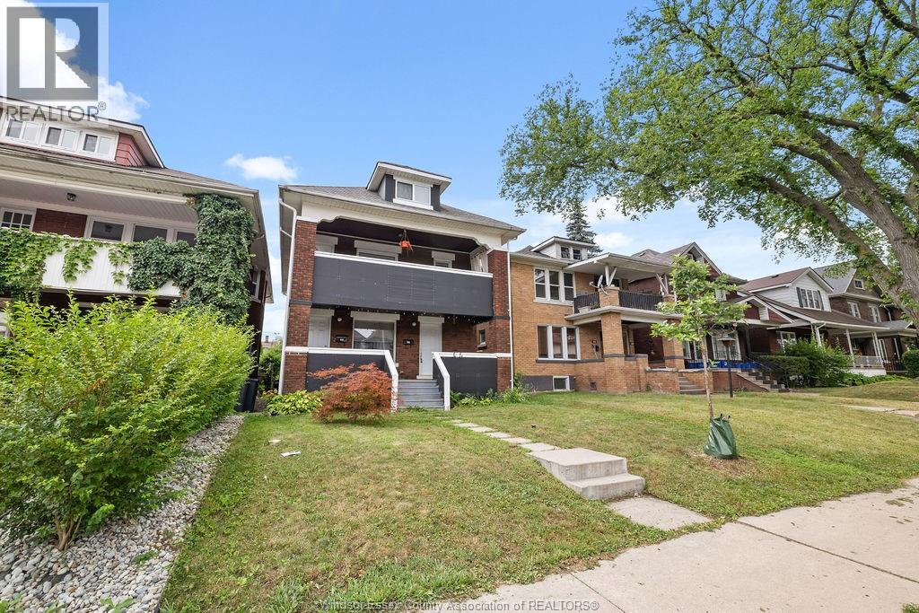 541 Moy, Windsor, Ontario  N9A 2N3 - Photo 3 - 26016873