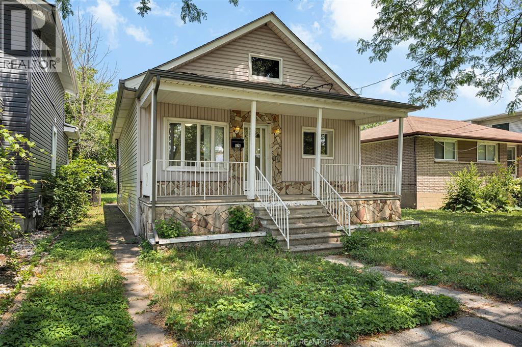 578 Brock Street, Windsor, Ontario  N9C 2T2 - Photo 4 - 26016877