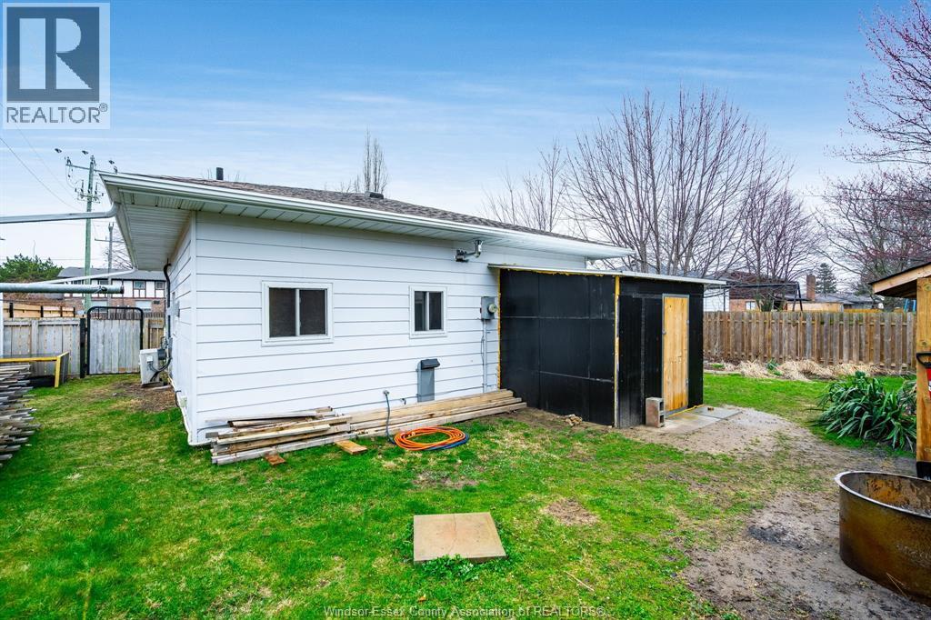 402 Oak Street East, Leamington, Ontario  N8H 4V4 - Photo 23 - 26016883